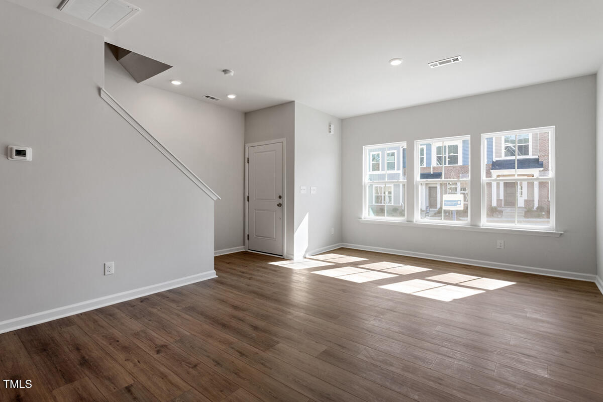 288 Chesapeake Commons Street # 149 Property Photo 4