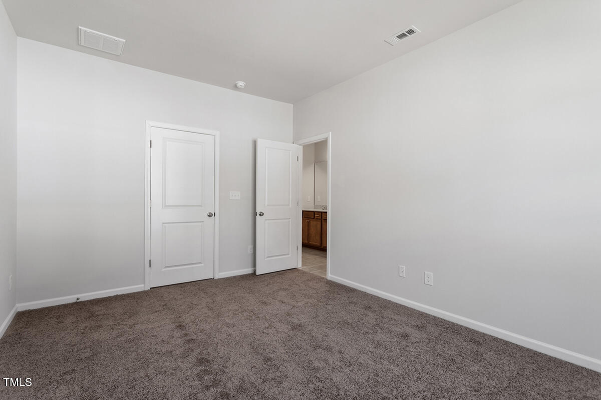 288 Chesapeake Commons Street # 149 Property Photo 14