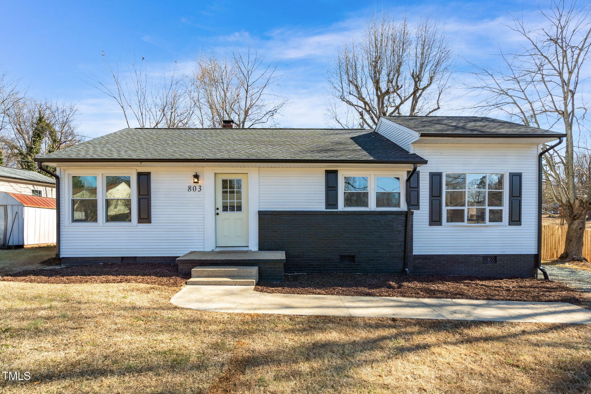 803 Oakley Street Property Photo