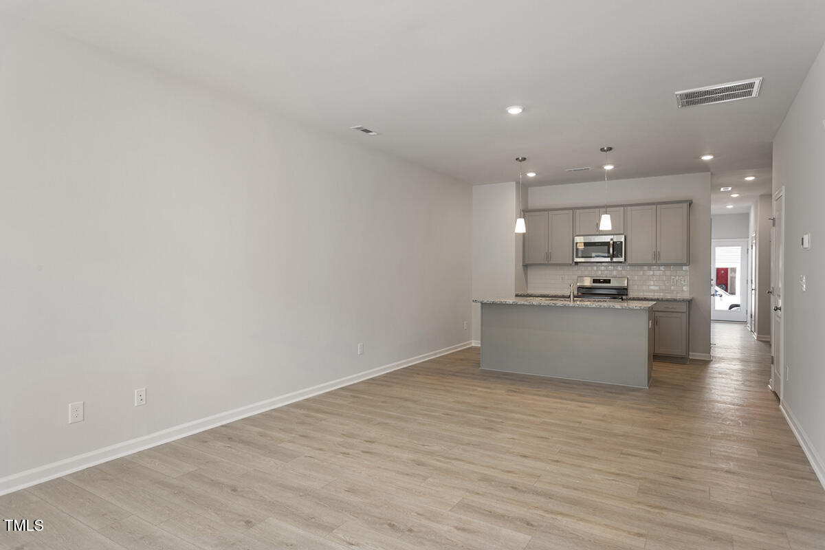 284 Chesapeake Commons Street # 150 Property Photo 5