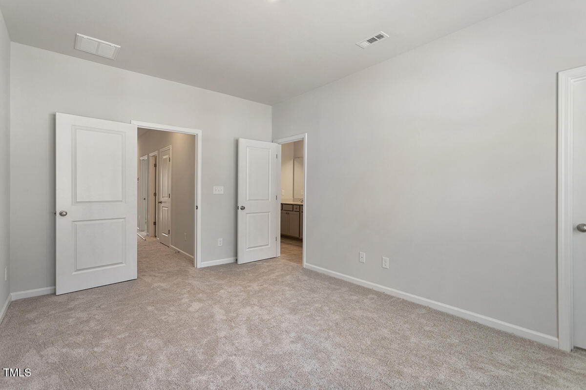 284 Chesapeake Commons Street # 150 Property Photo 12