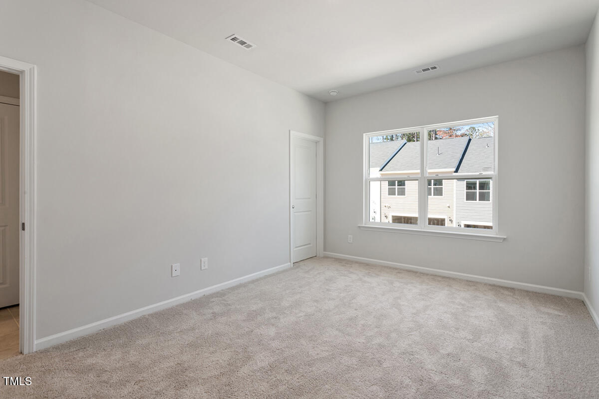 284 Chesapeake Commons Street # 150 Property Photo 13