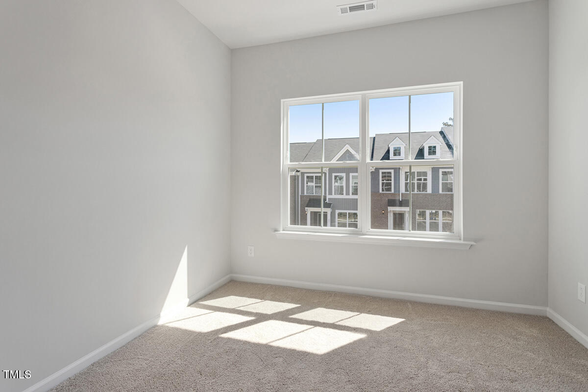 284 Chesapeake Commons Street # 150 Property Photo 17