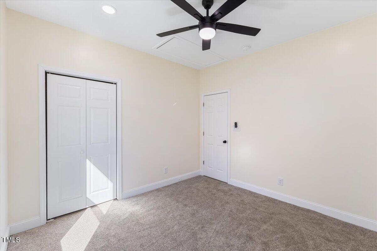 1007 N King Avenue Property Photo 15