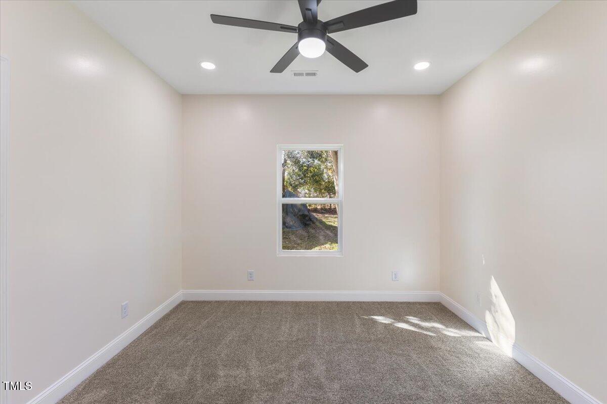 1007 N King Avenue Property Photo 17