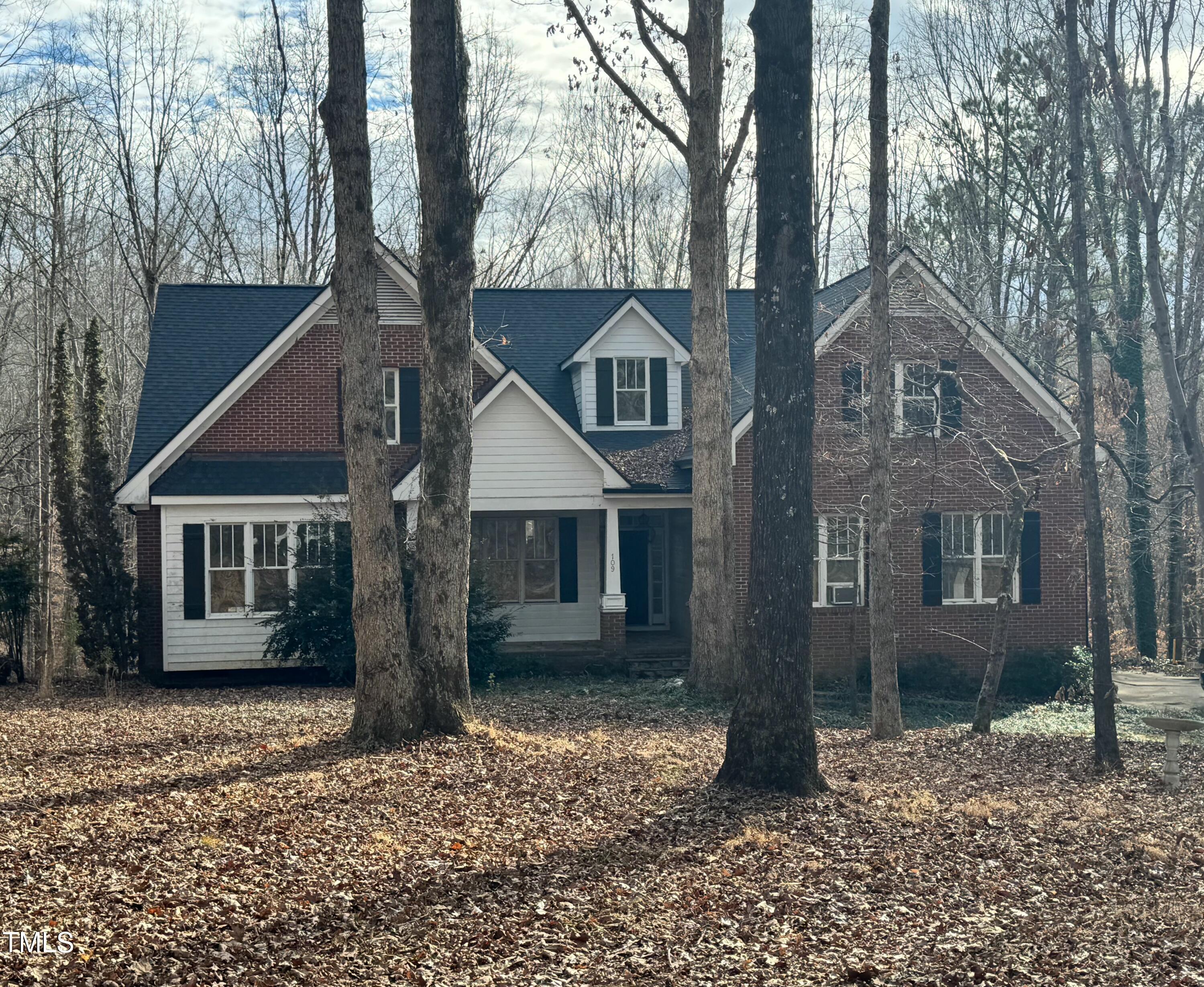 109 Hope Lane Property Photo