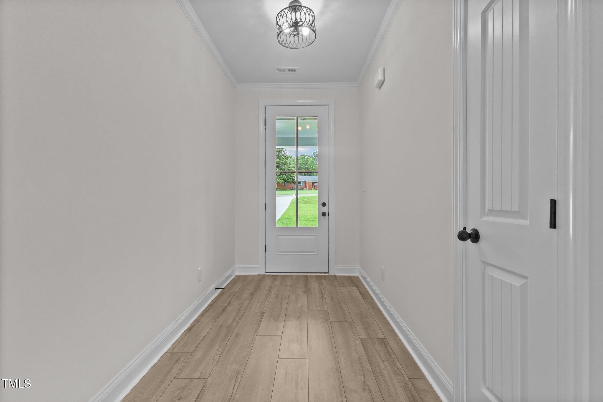 6294 River Road Property Photo 6