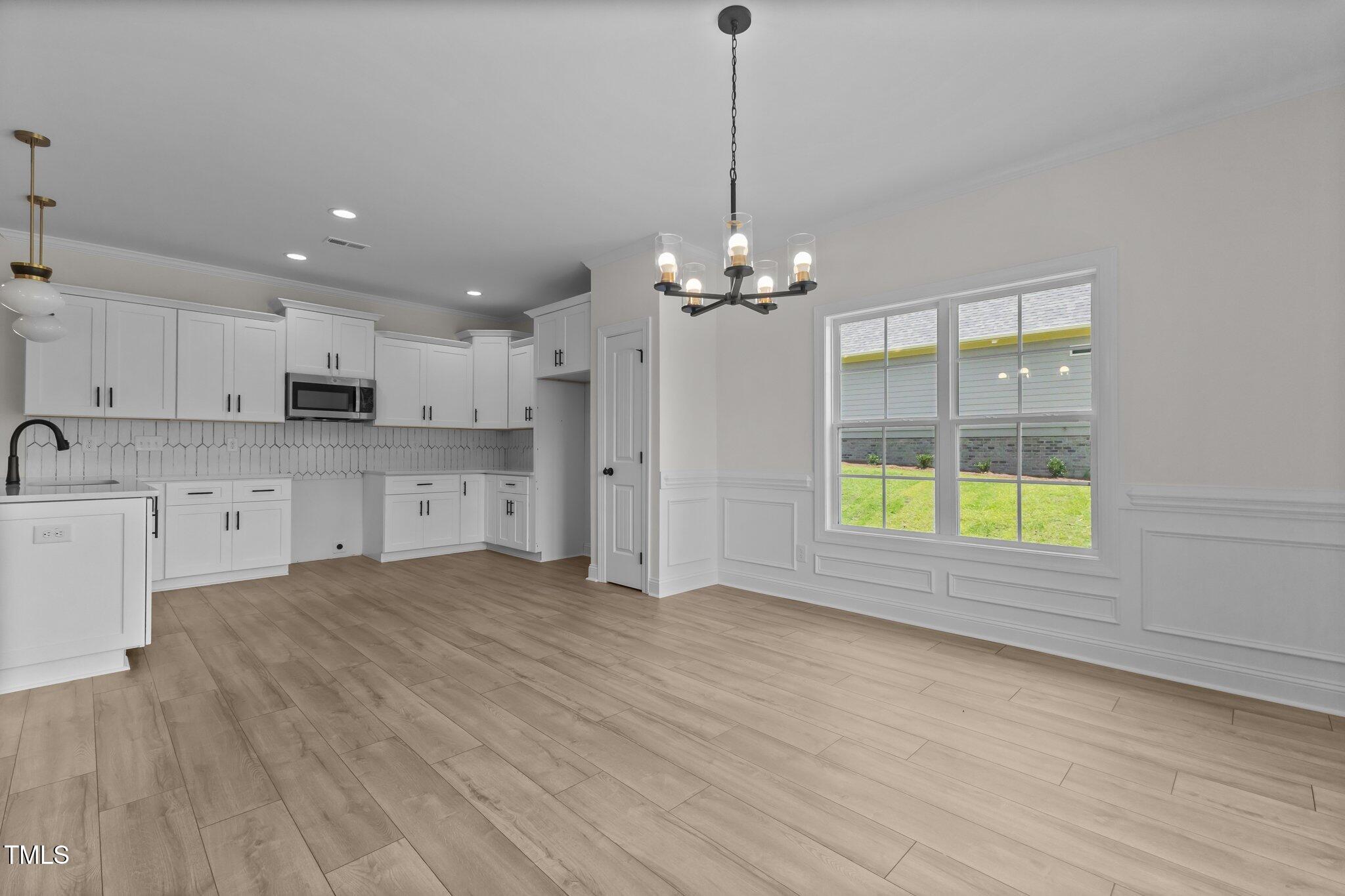 6294 River Road Property Photo 12
