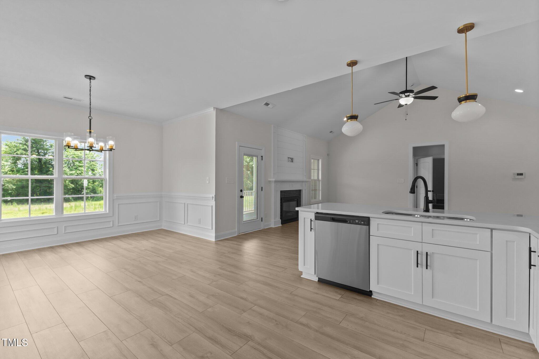 6294 River Road Property Photo 13