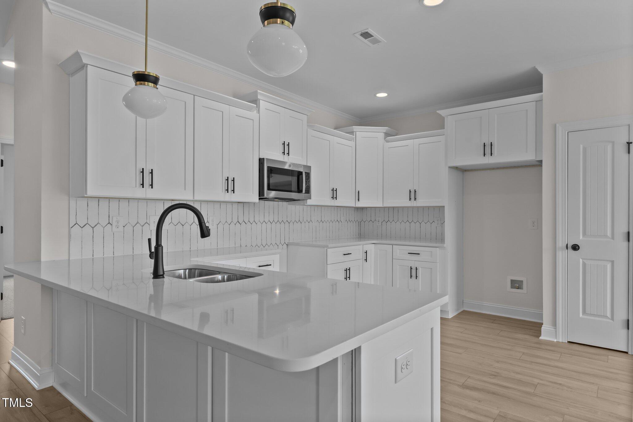 6294 River Road Property Photo 14
