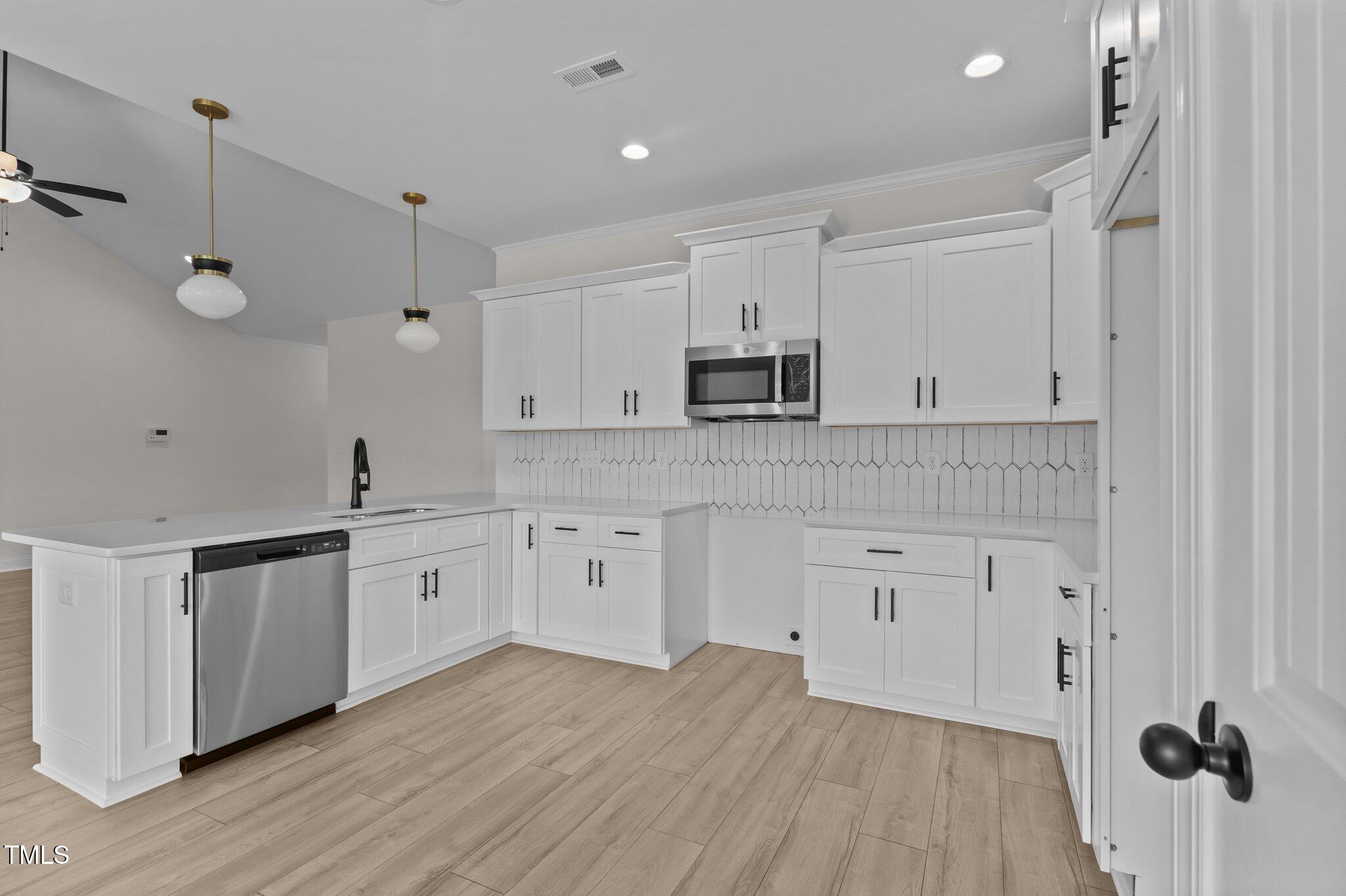 6294 River Road Property Photo 15
