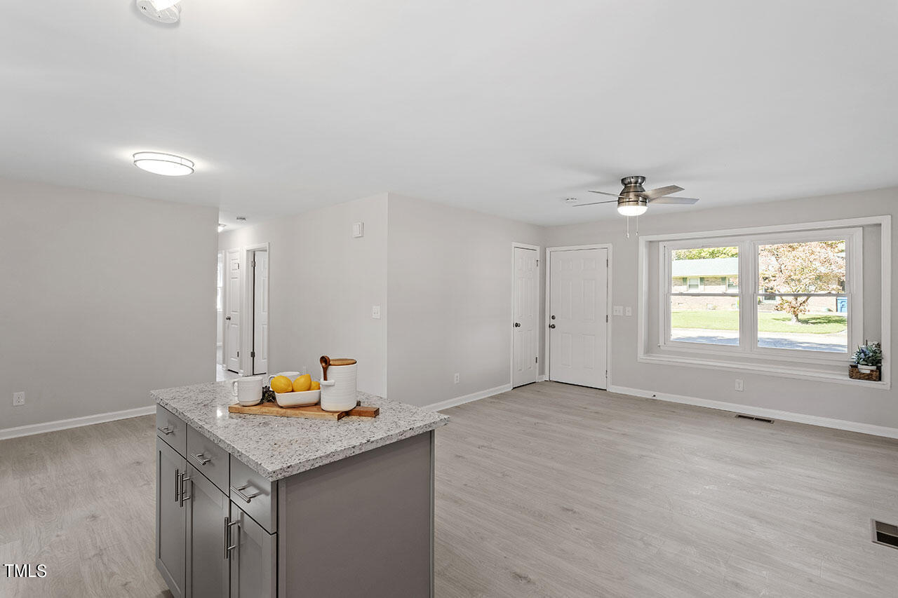 732 Queens Avenue Property Photo 18