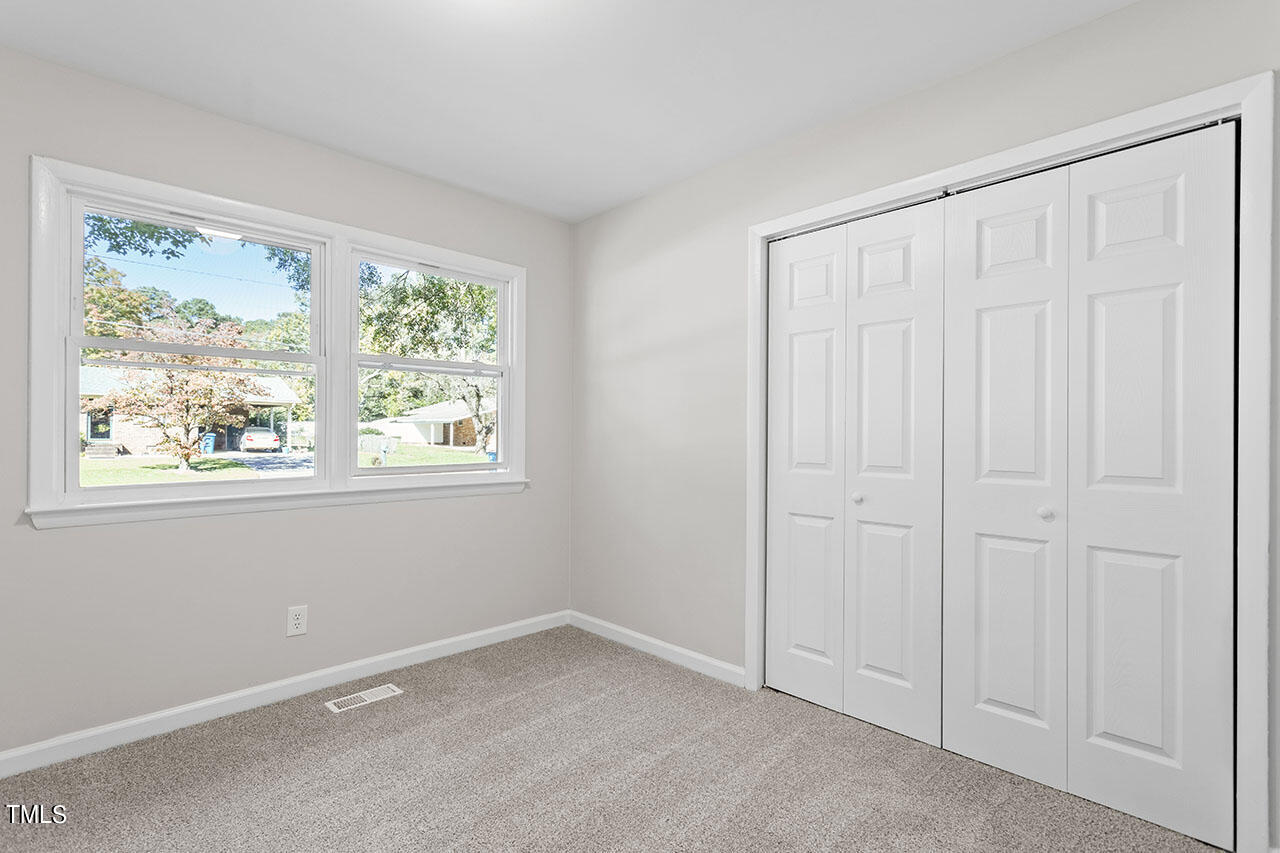 732 Queens Avenue Property Photo 24
