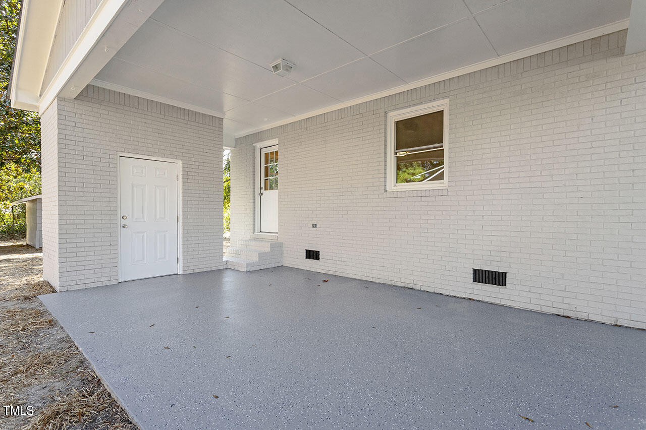 732 Queens Avenue Property Photo 31