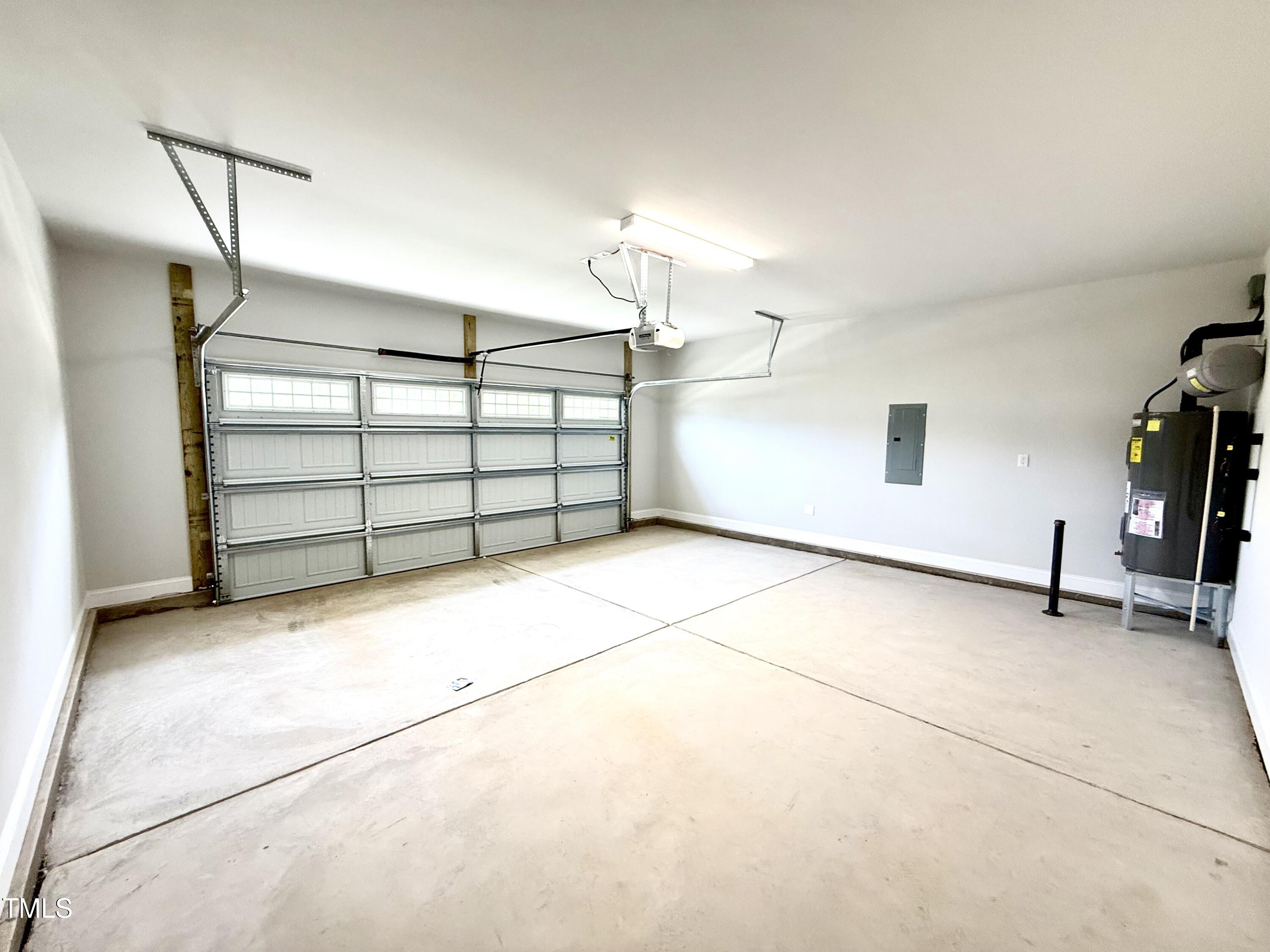 111 Southern Estates Drive Property Photo 3