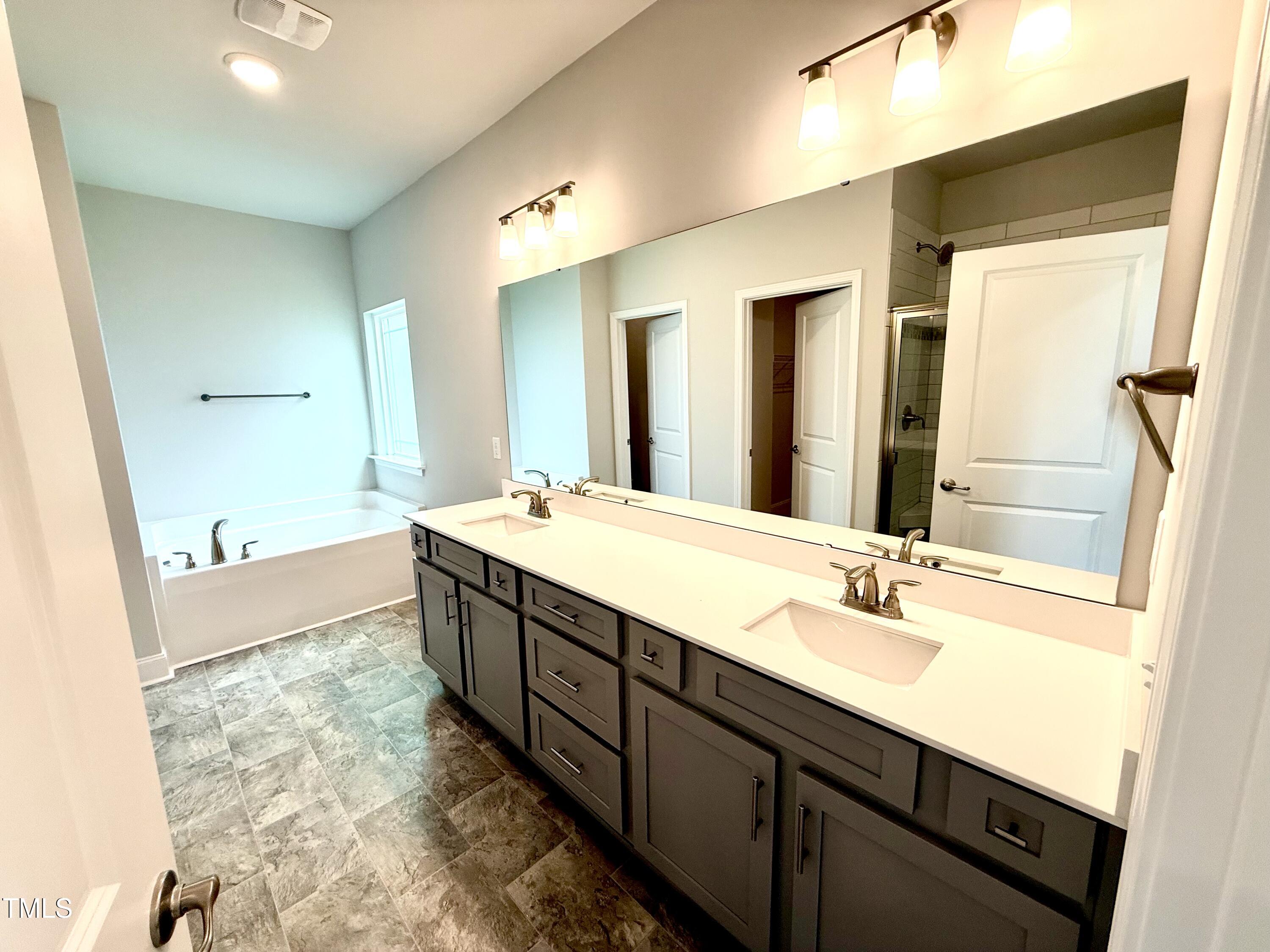 111 Southern Estates Drive Property Photo 13