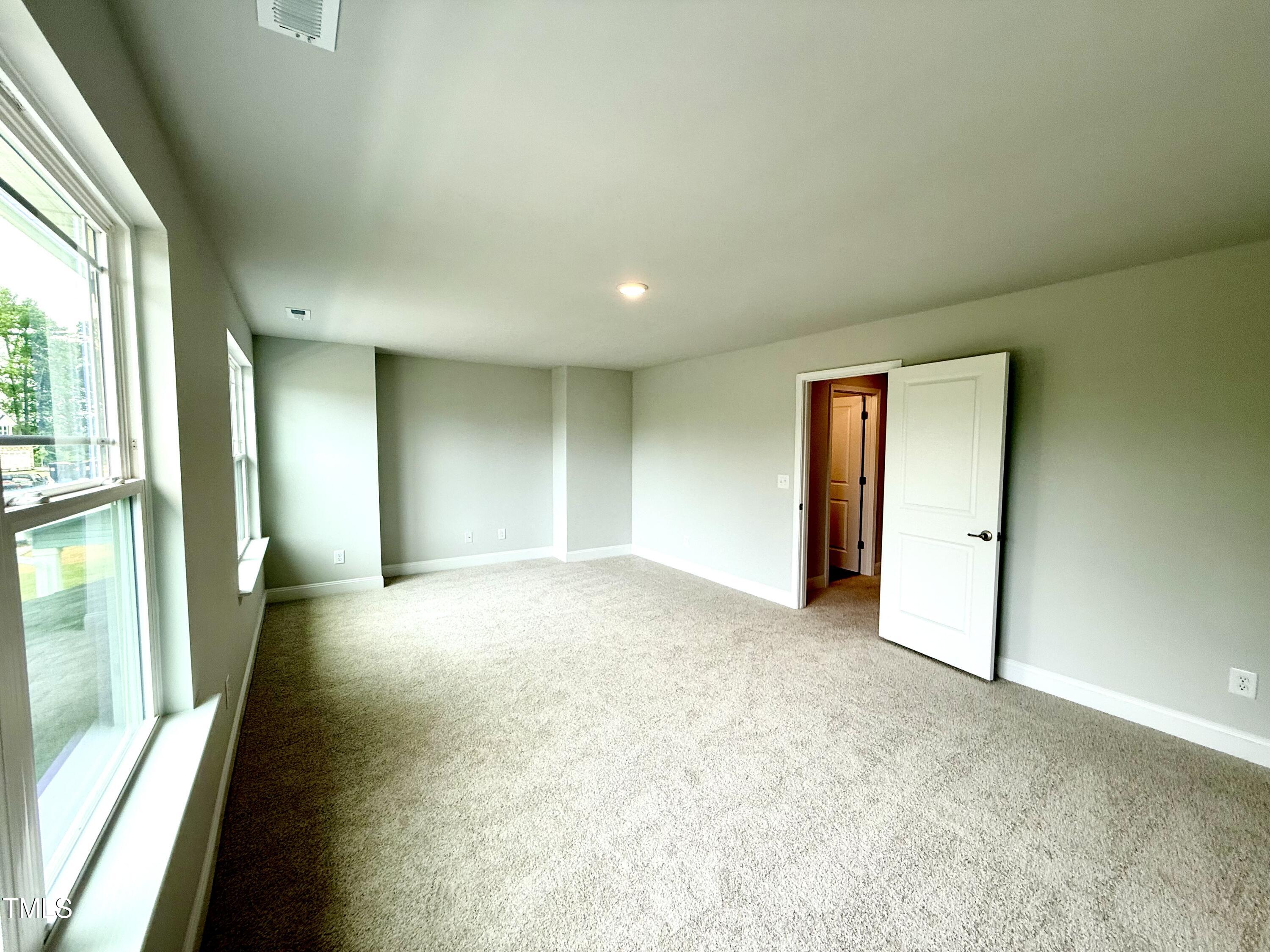 111 Southern Estates Drive Property Photo 28