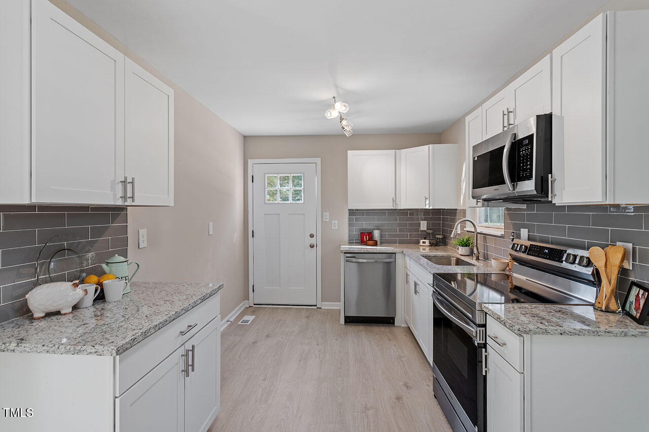 Birchwood Real Estate Listings Main Image
