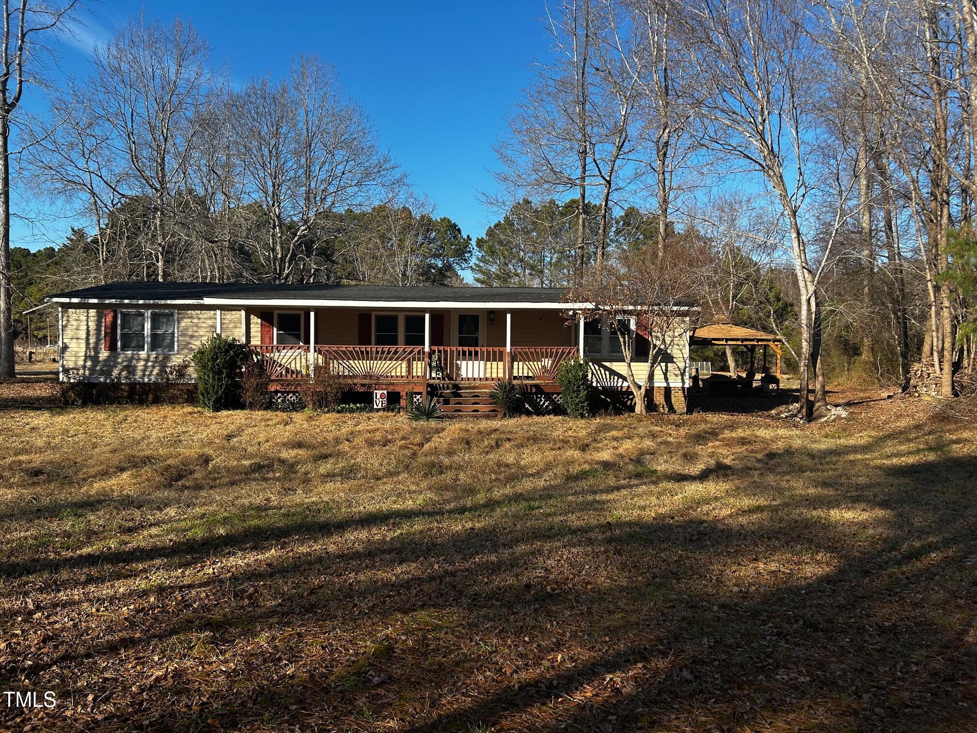 165 Wakeline Drive Property Photo 1
