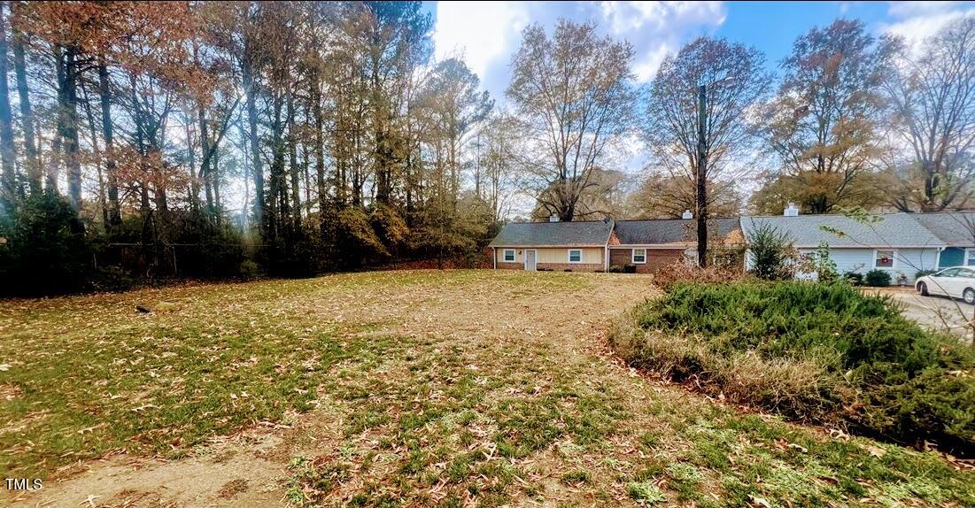 305 Kentucky Drive Property Photo 2
