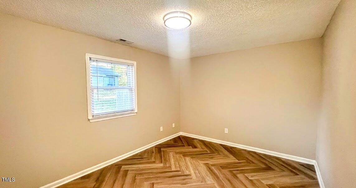 305 Kentucky Drive Property Photo 24