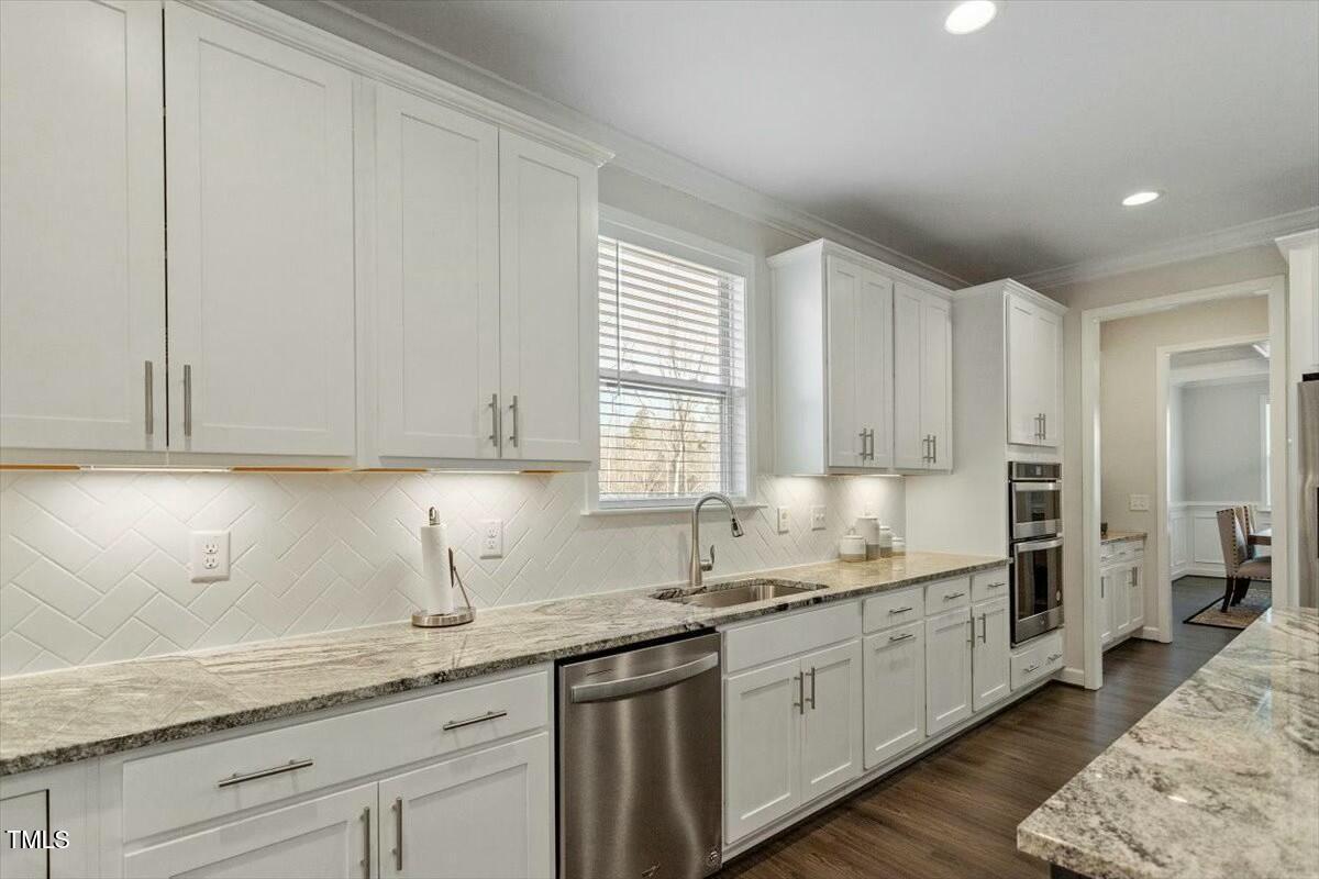 6217 Adcock Road Property Photo 11