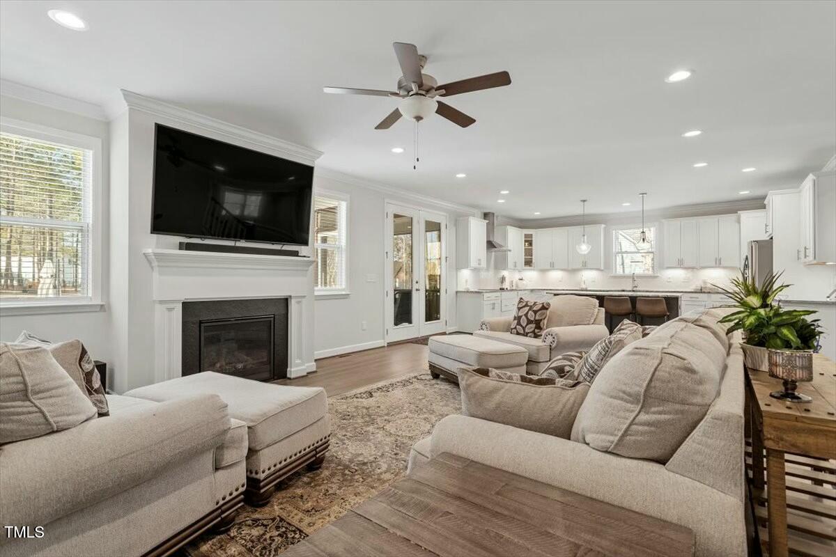 6217 Adcock Road Property Photo 17