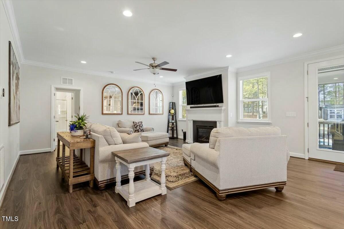 6217 Adcock Road Property Photo 18