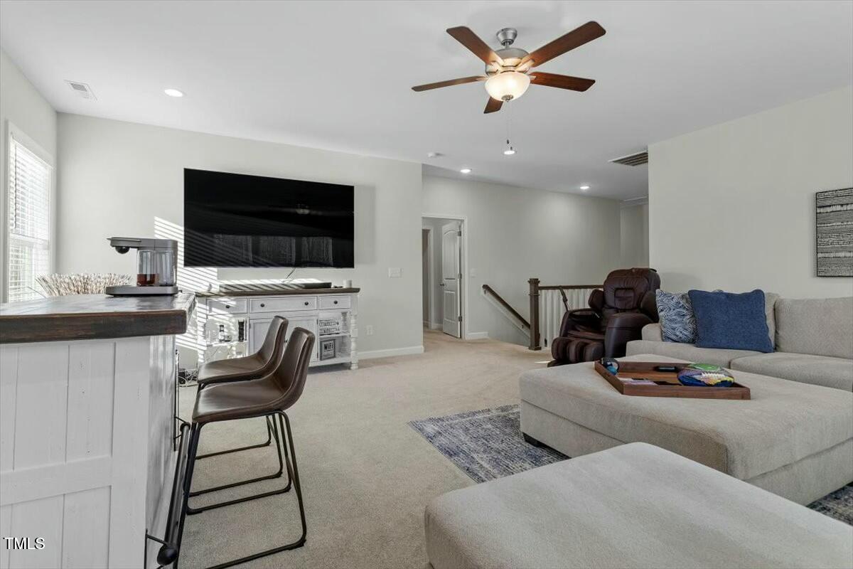 6217 Adcock Road Property Photo 23