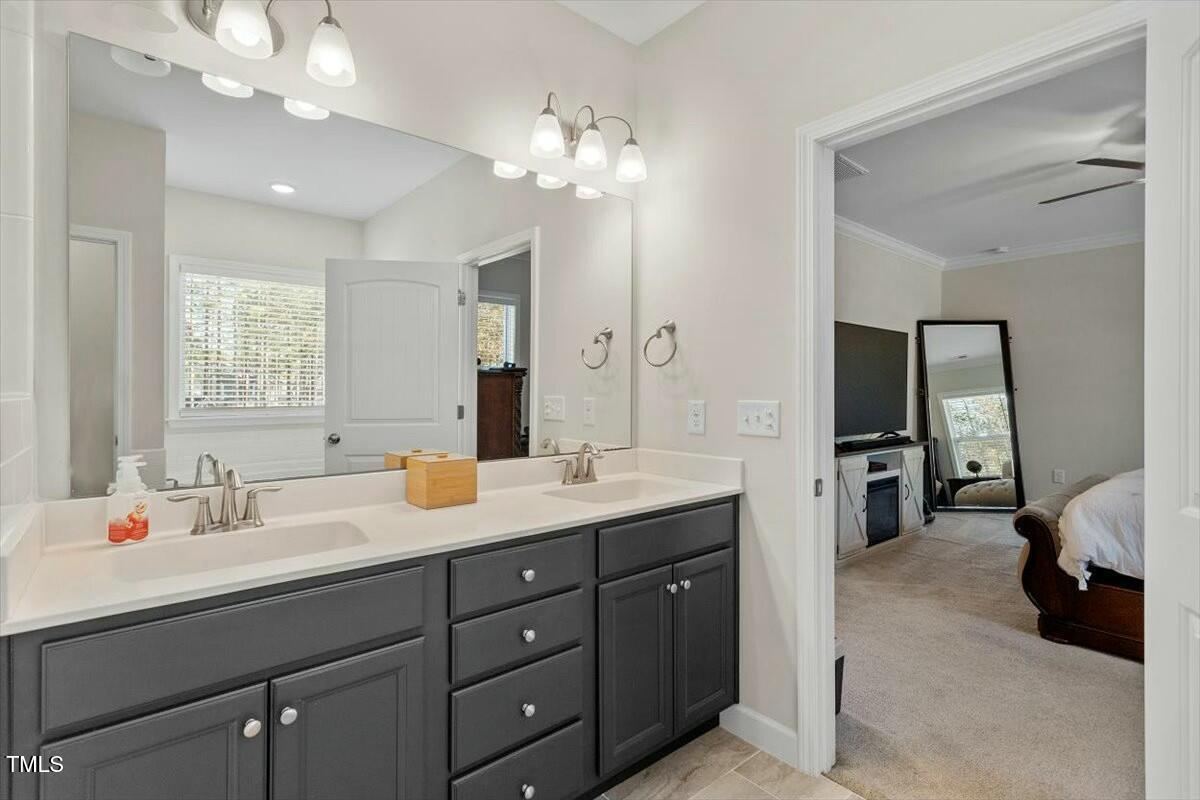 6217 Adcock Road Property Photo 27