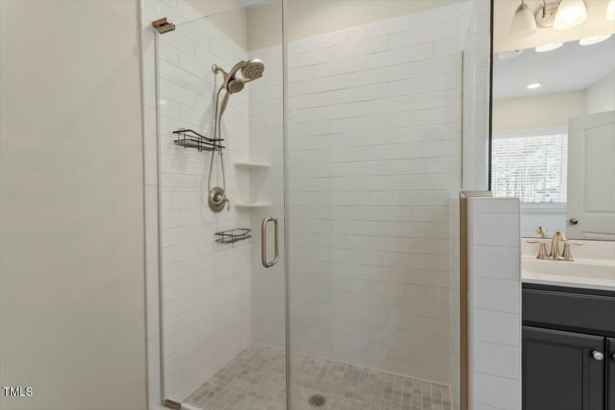 6217 Adcock Road Property Photo 30