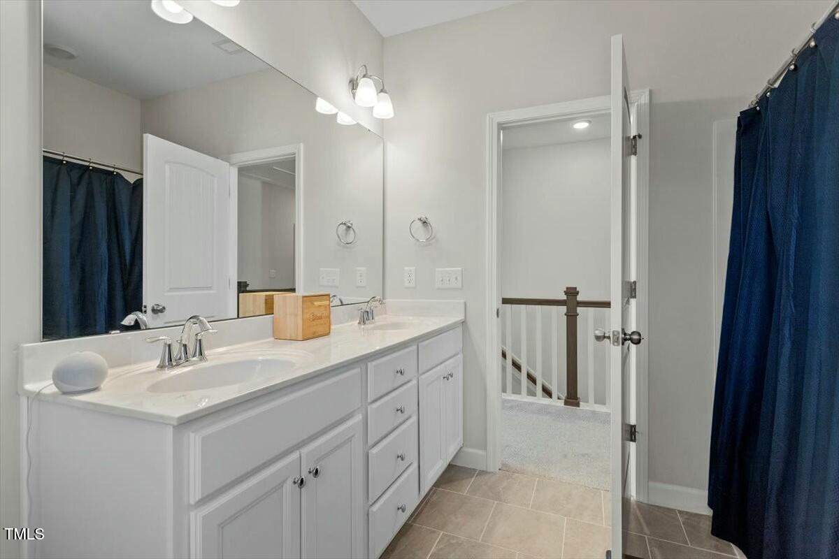 6217 Adcock Road Property Photo 37