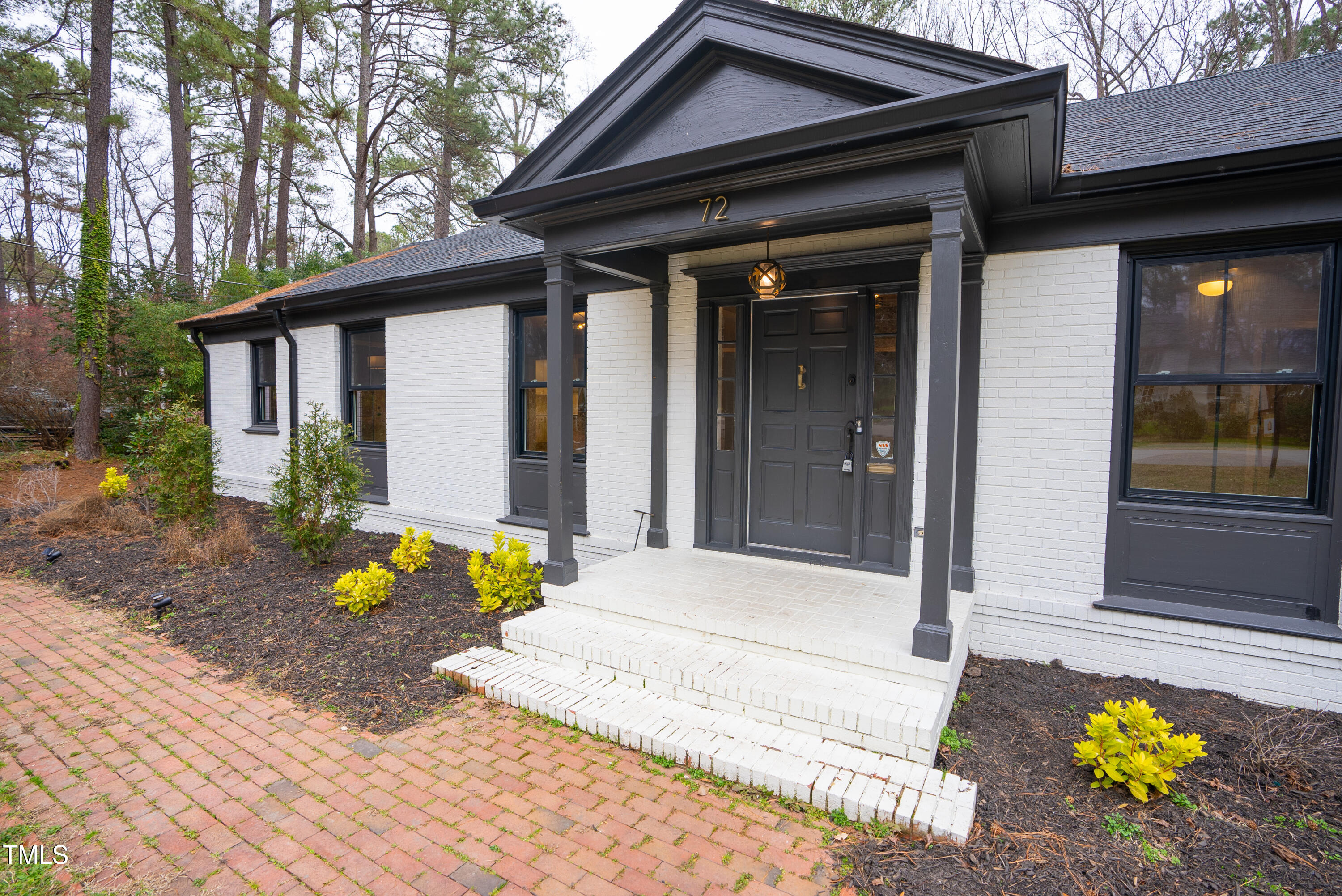 72 Beverly Drive Property Photo 3