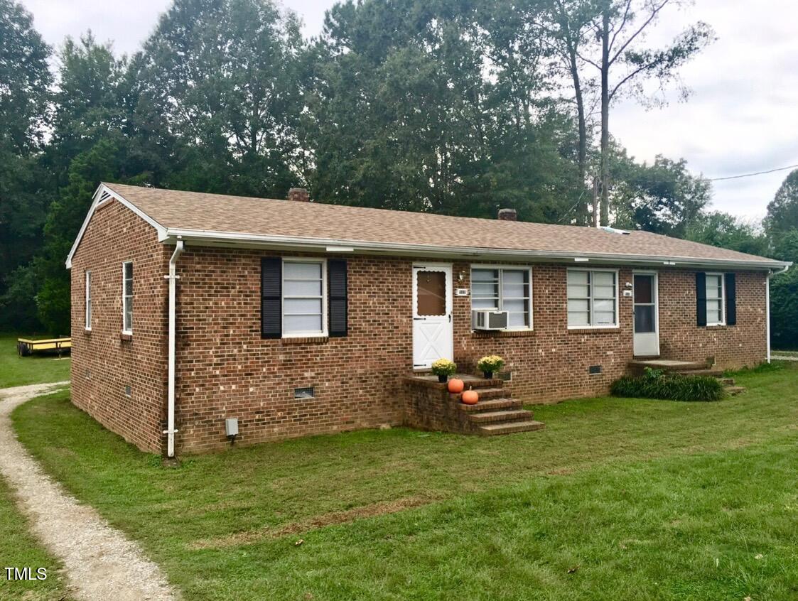512 E Branch Street Property Photo 1
