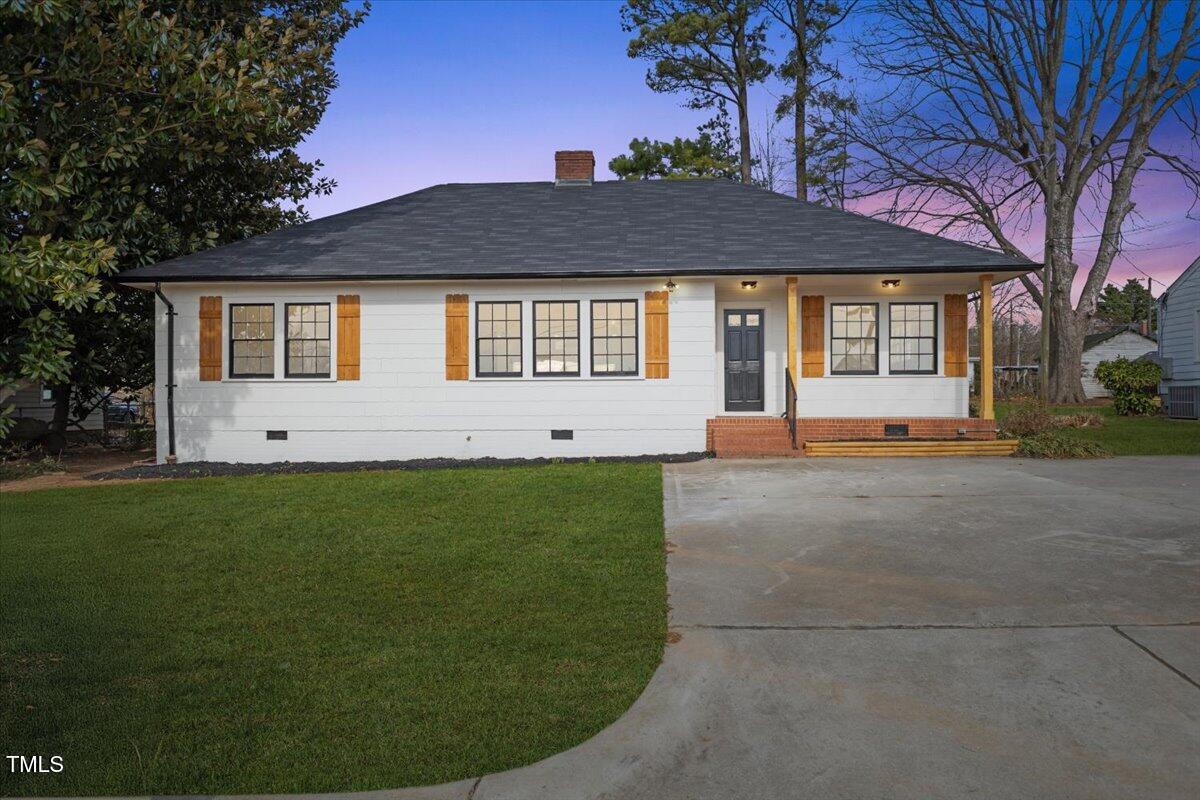 306 W Lee Street Property Photo