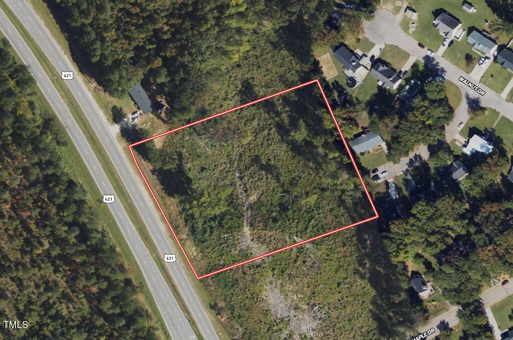 01 Us 421 S Property Photo