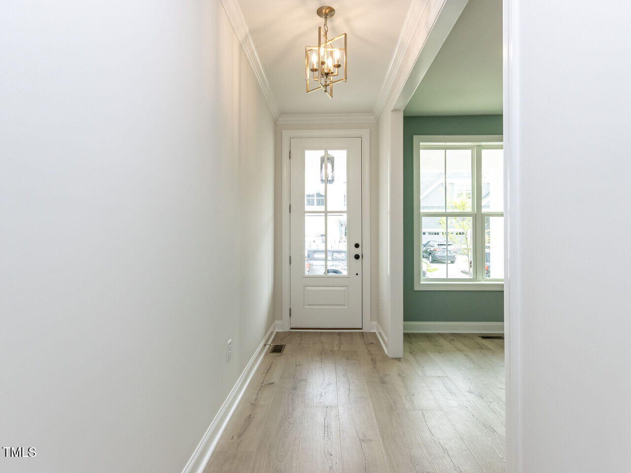 1813 Bright Lantern Way Property Photo 5