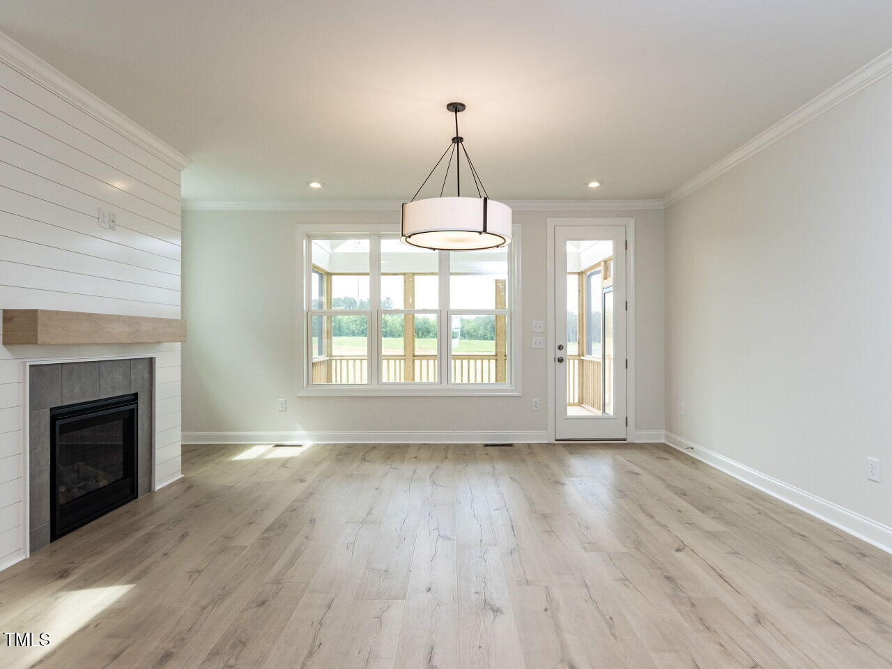 1813 Bright Lantern Way Property Photo 14