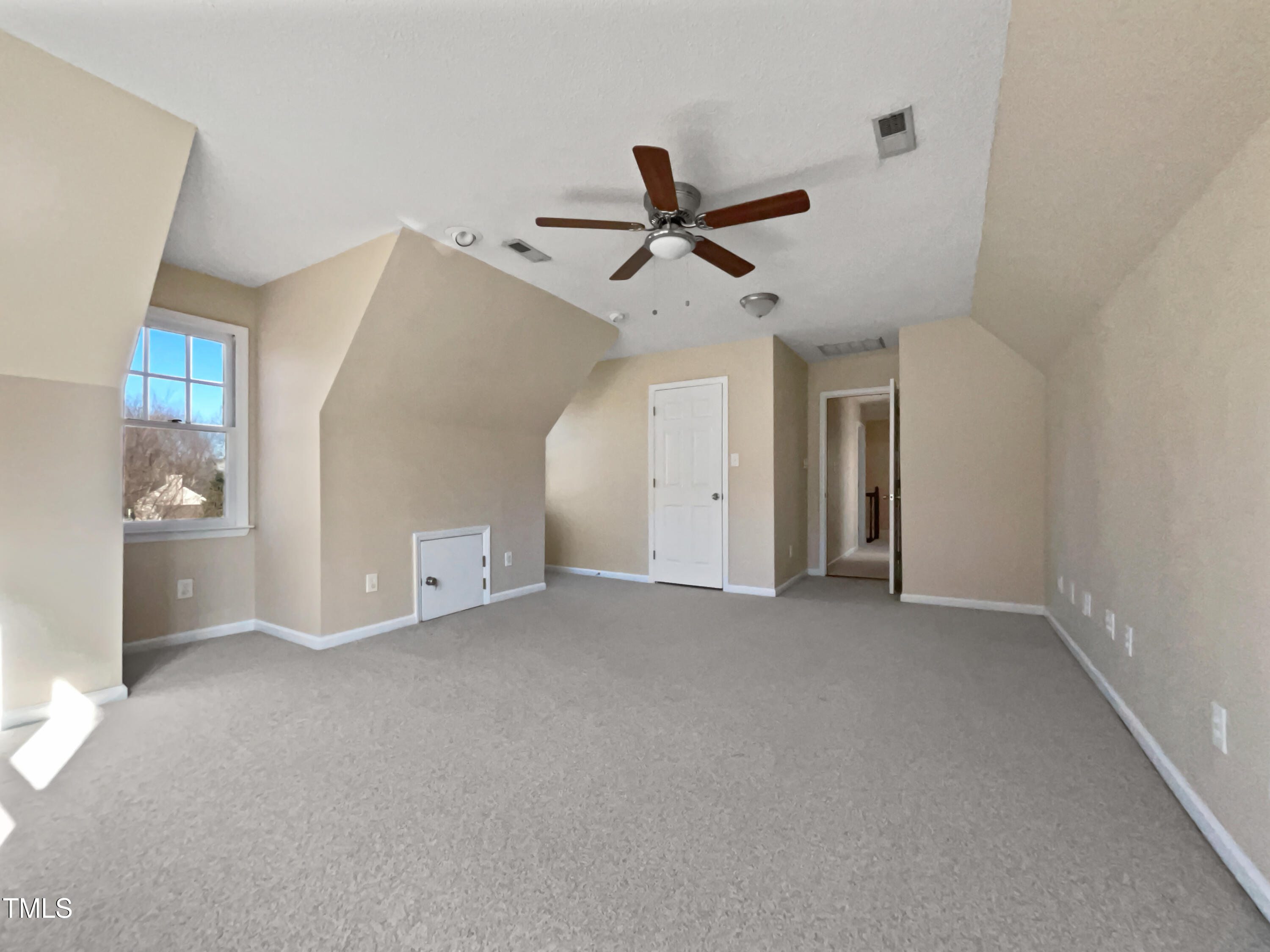 118 Trafalgar Lane Property Photo 17