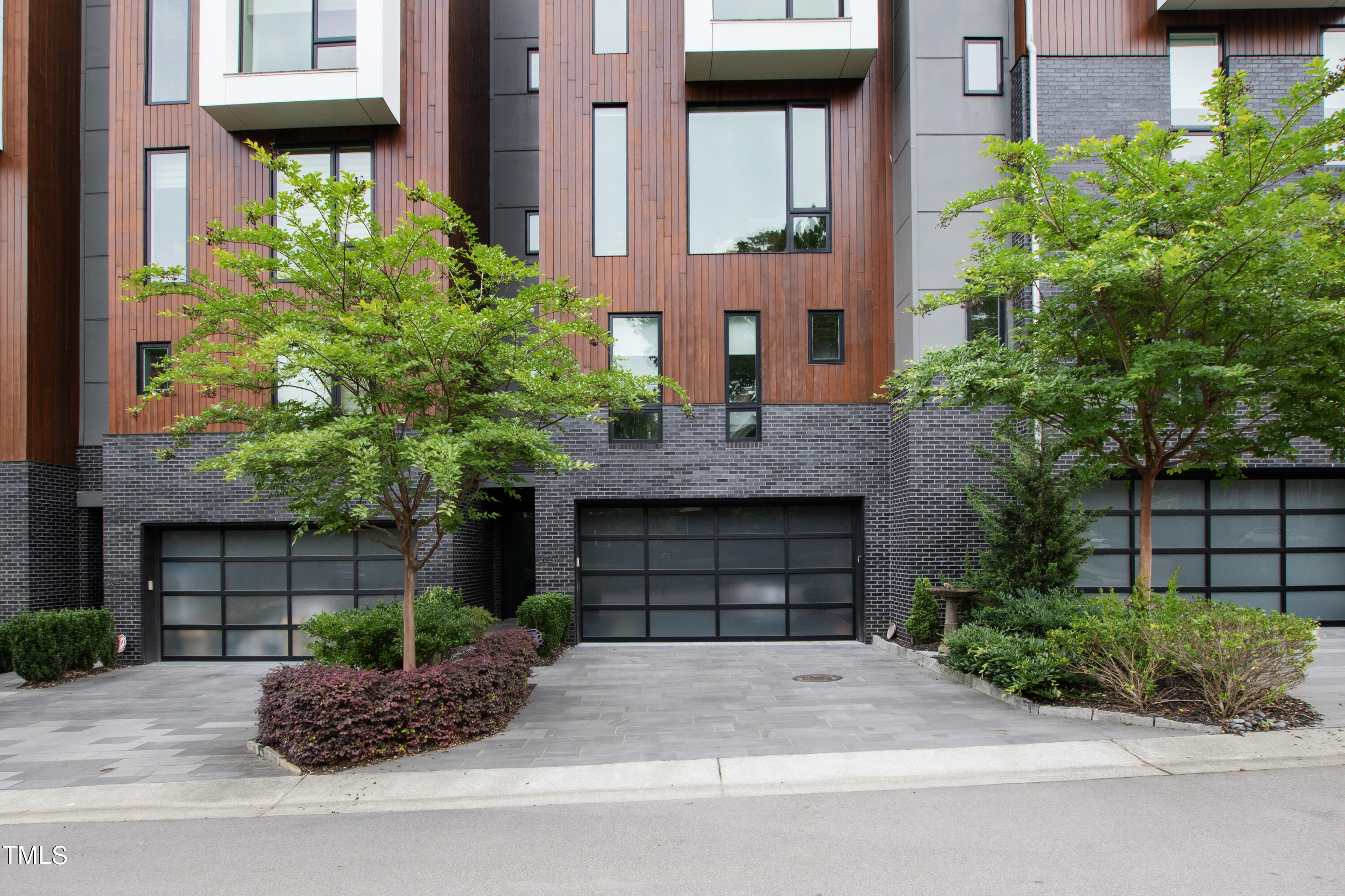 202 Dundas Lane Property Photo