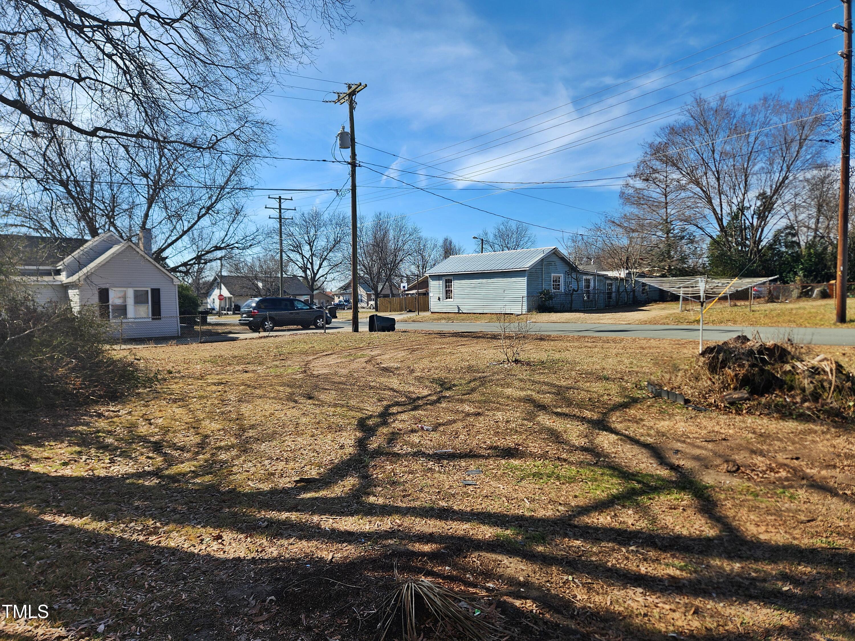 1101-1103 N Anthony Street Property Photo 25