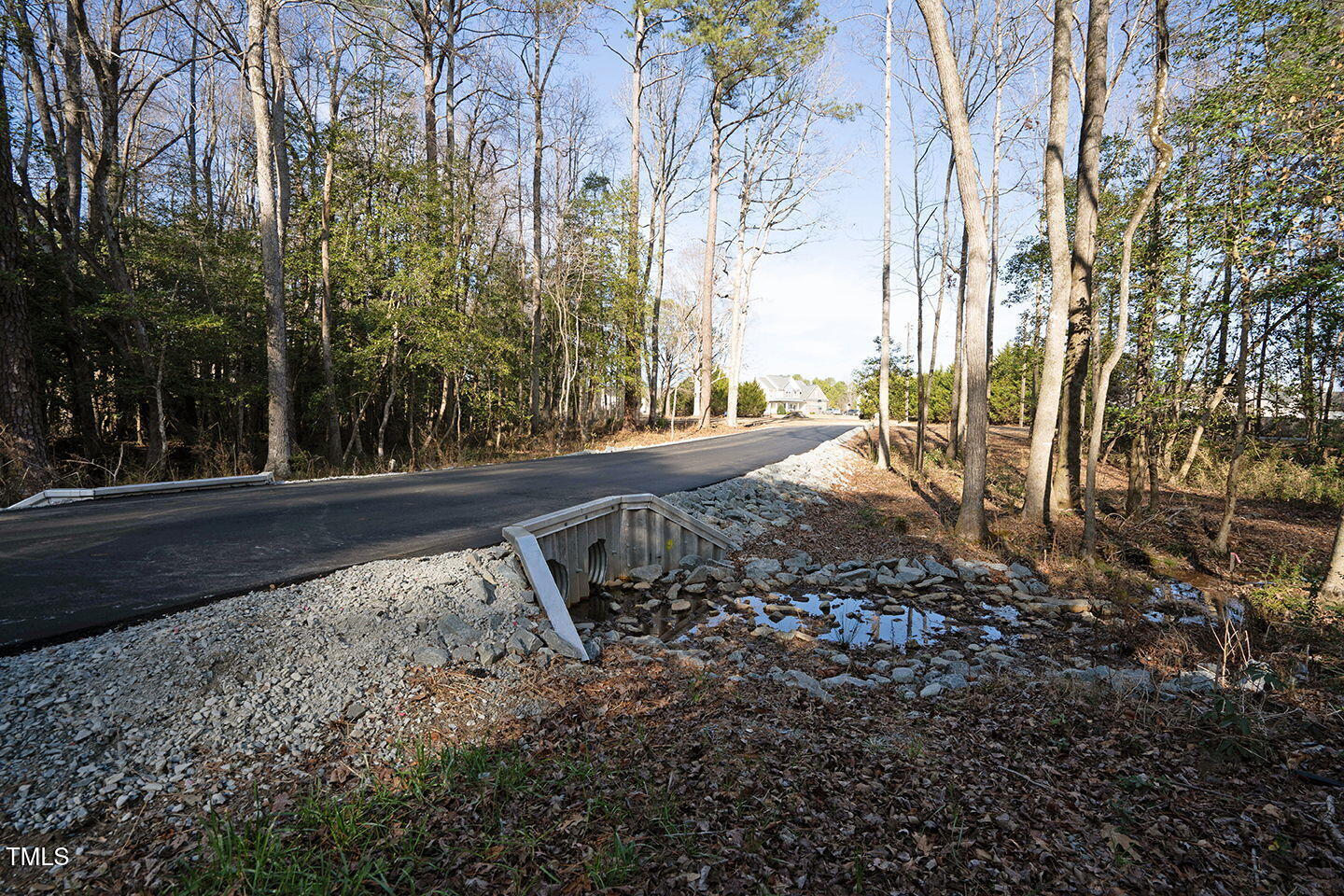 296 Lakewood Road Property Photo 4