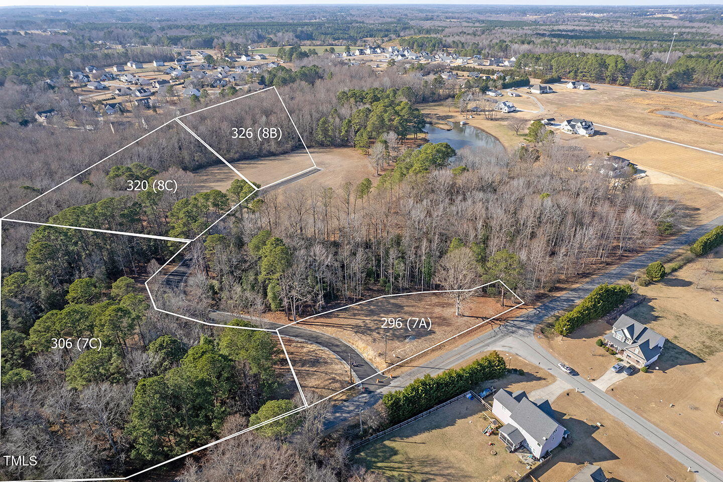 306 Lakewood Road Property Photo 4