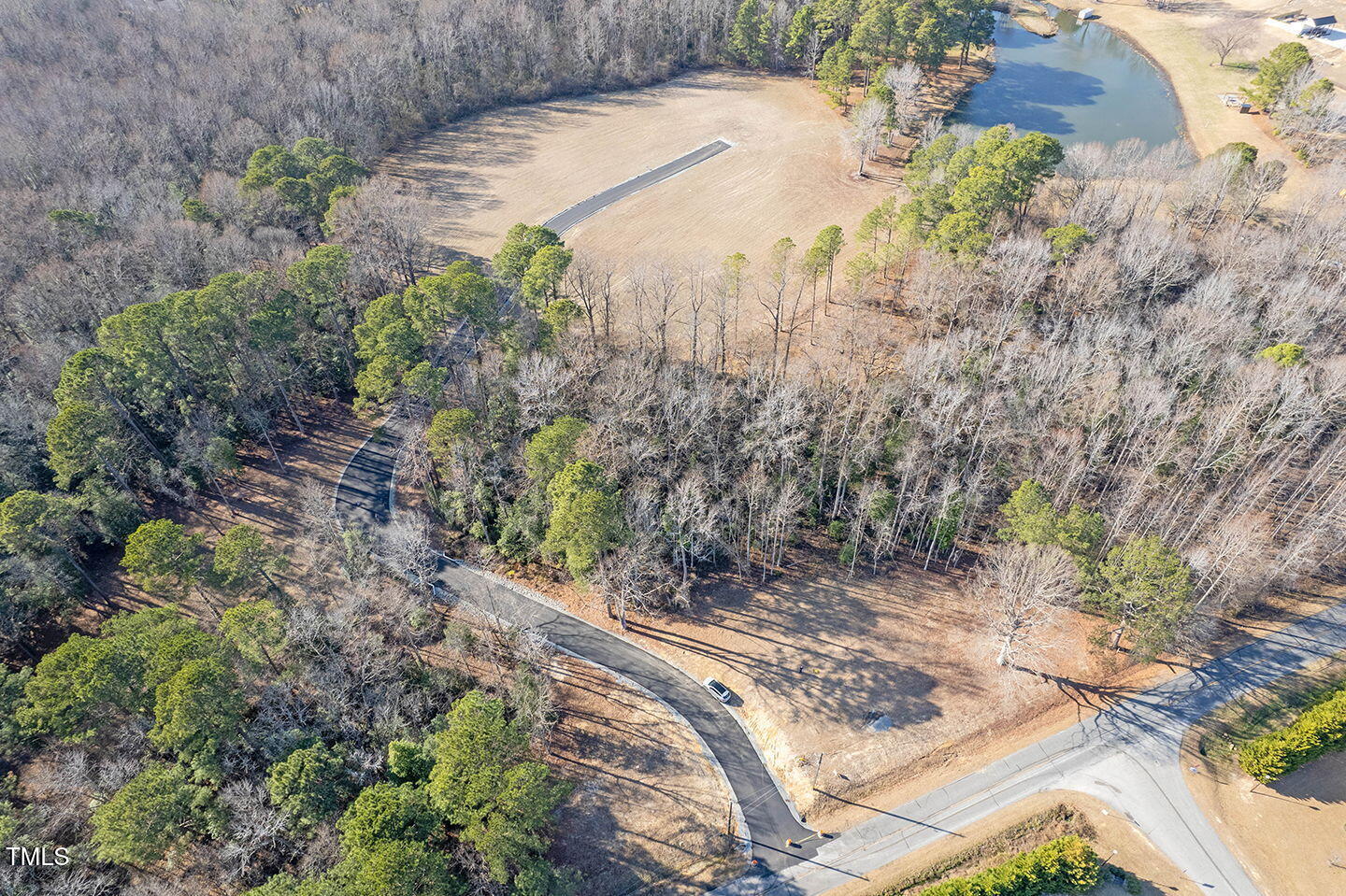 306 Lakewood Road Property Photo 5