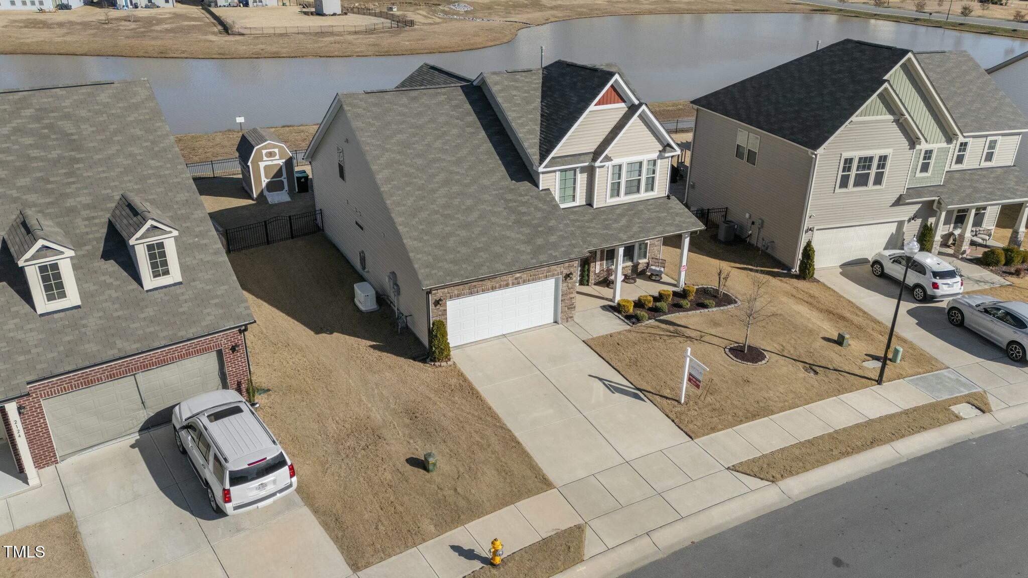 2120 Blue Iris Way Property Photo 1