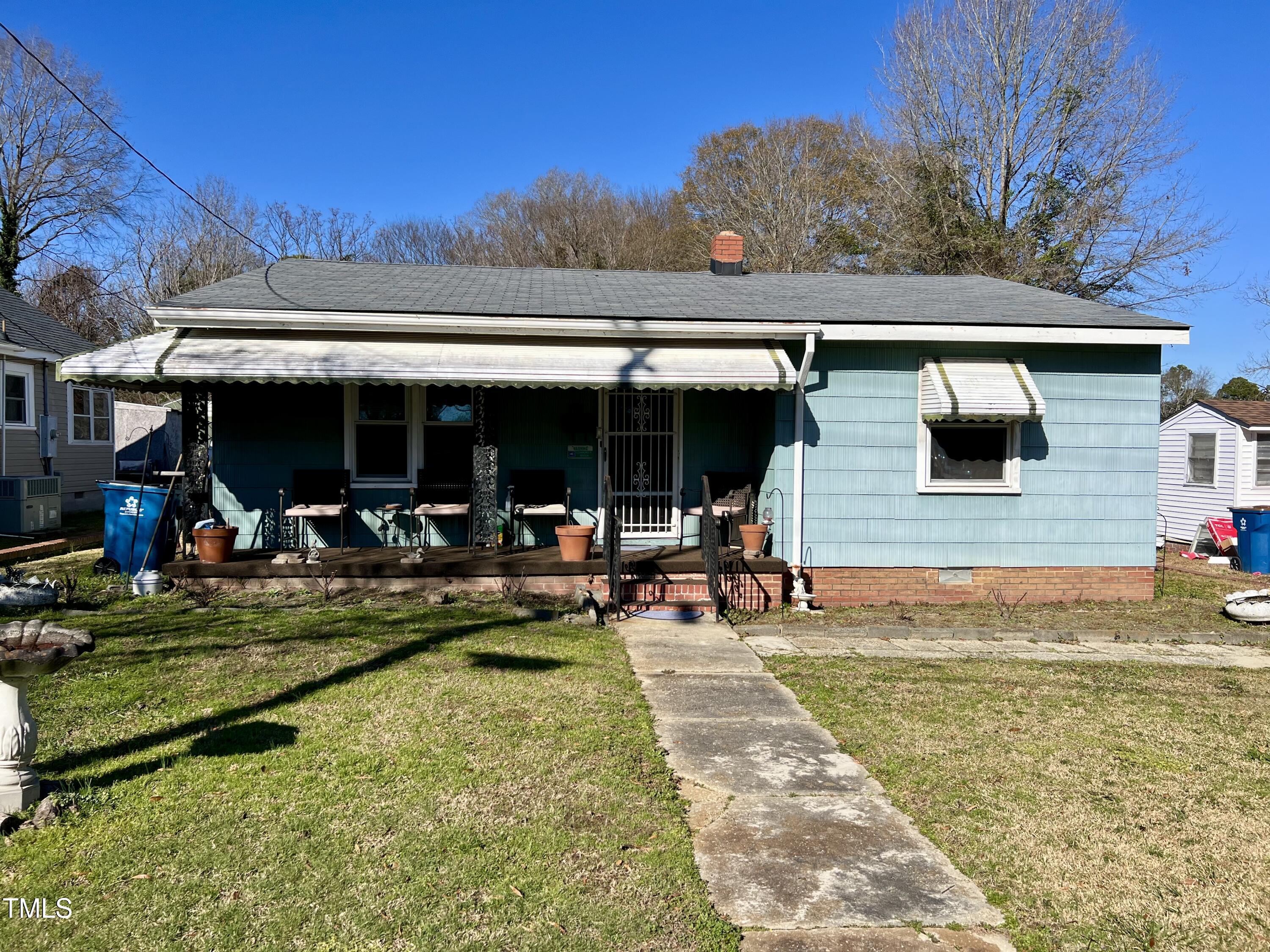709 E Johnson Street Property Photo 1