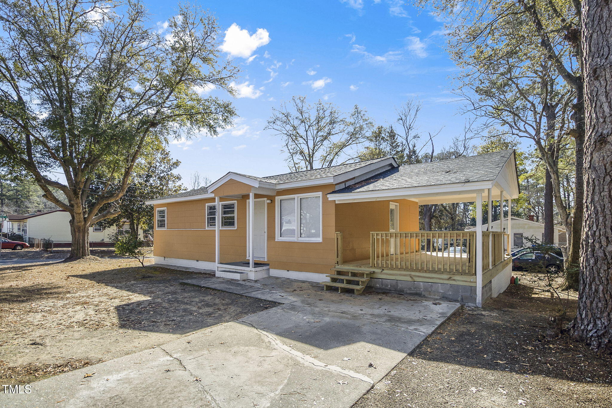 1601 Minurva Drive Property Photo 2