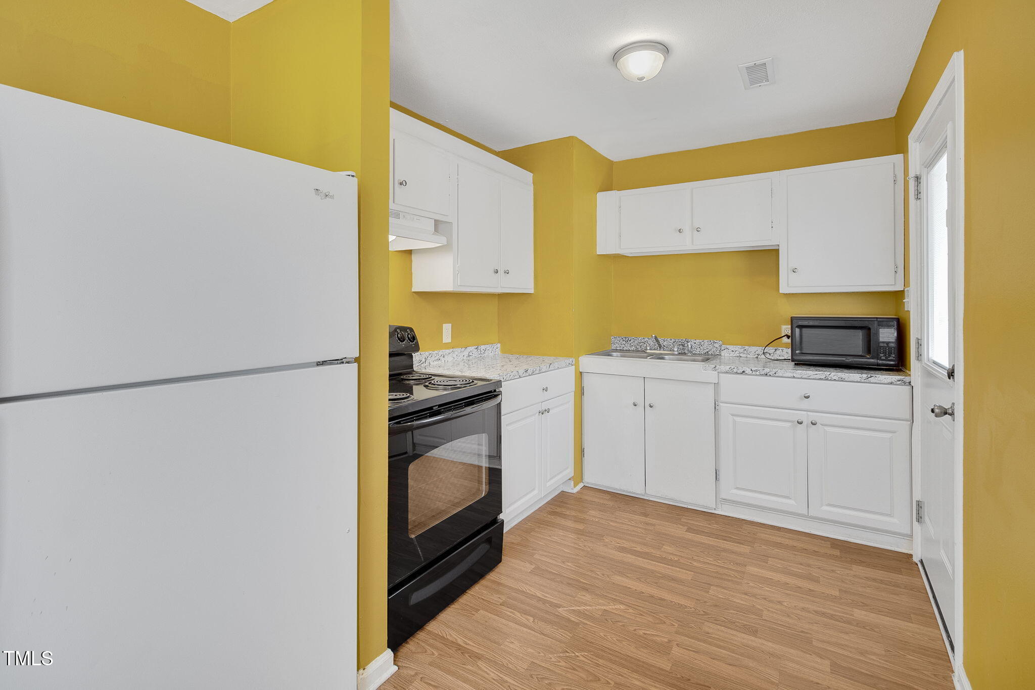 1601 Minurva Drive Property Photo 8