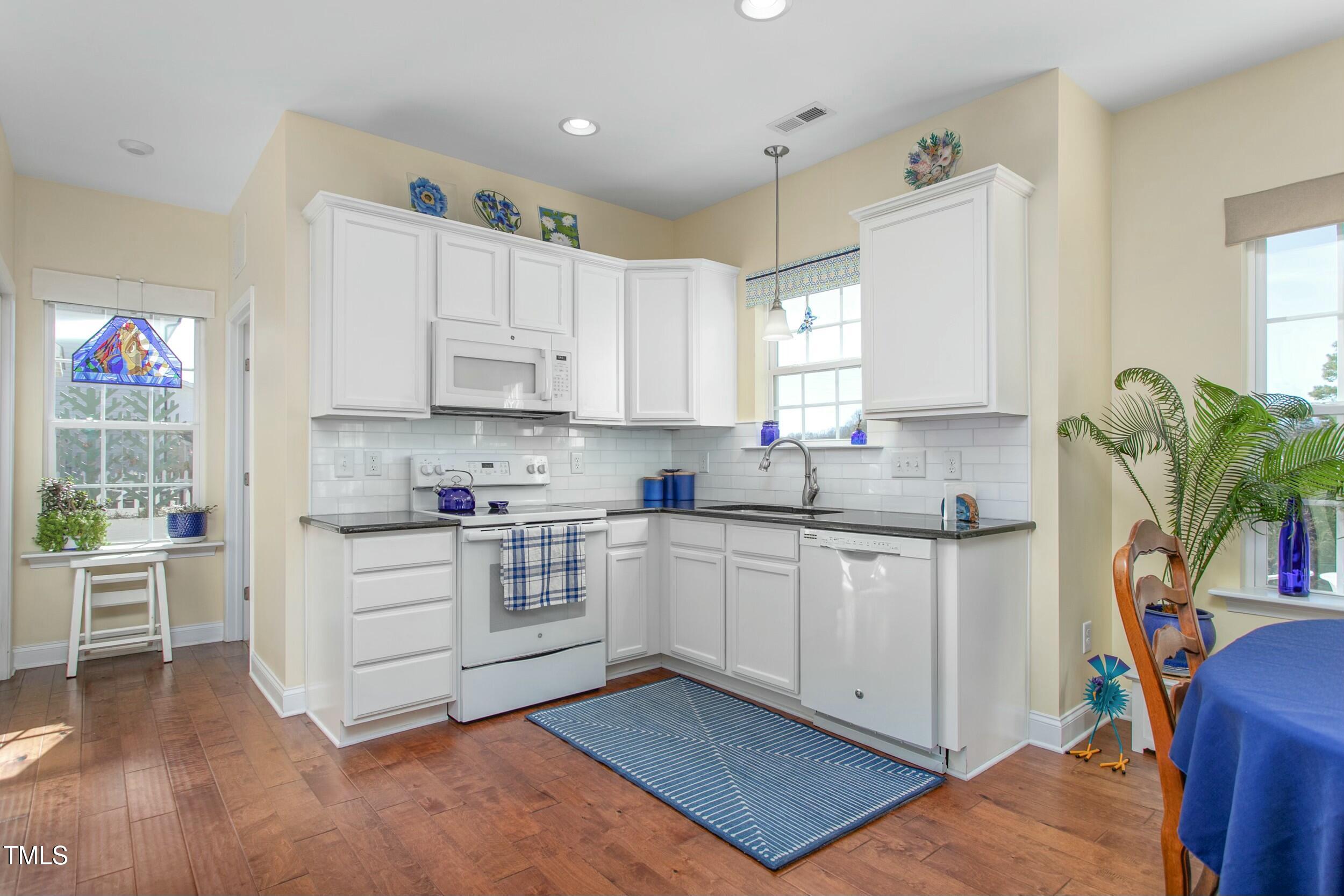 135 Claystone Drive Property Photo 13