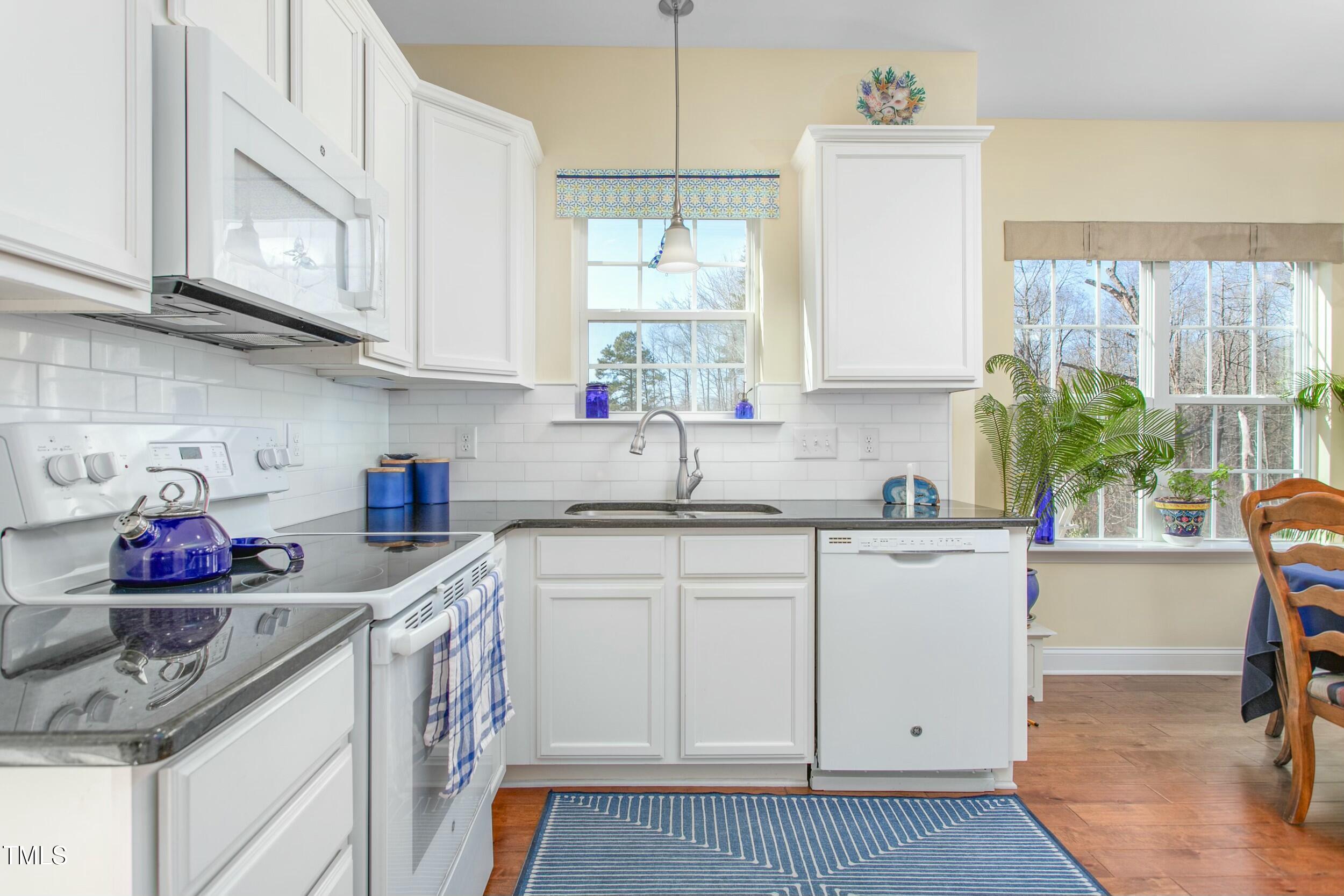 135 Claystone Drive Property Photo 14